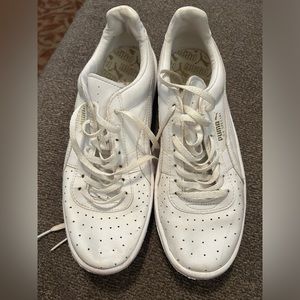 Women’s Classic Pumas